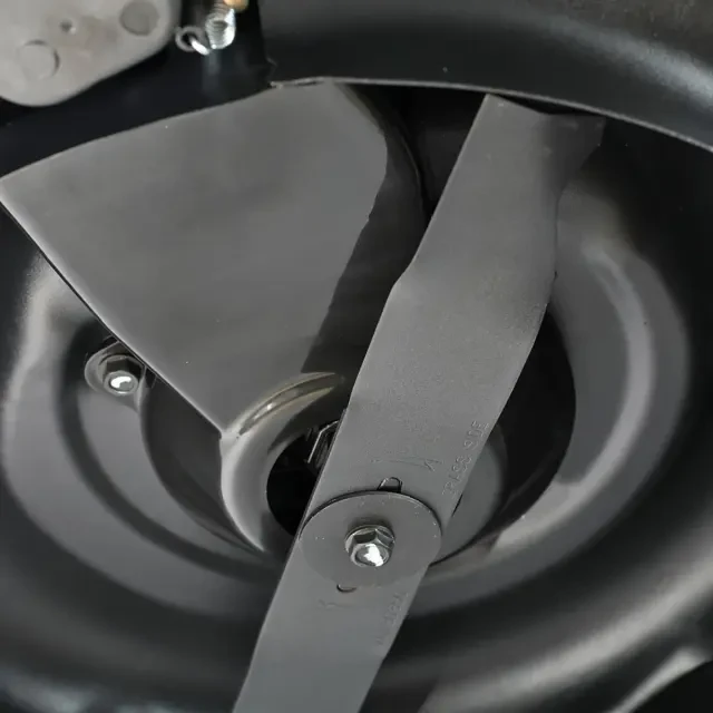 Бензиновая газонокосилка самоходная Patriot PT 47BS Бензиновая газонокосилка самоходная Patriot PT 47BS