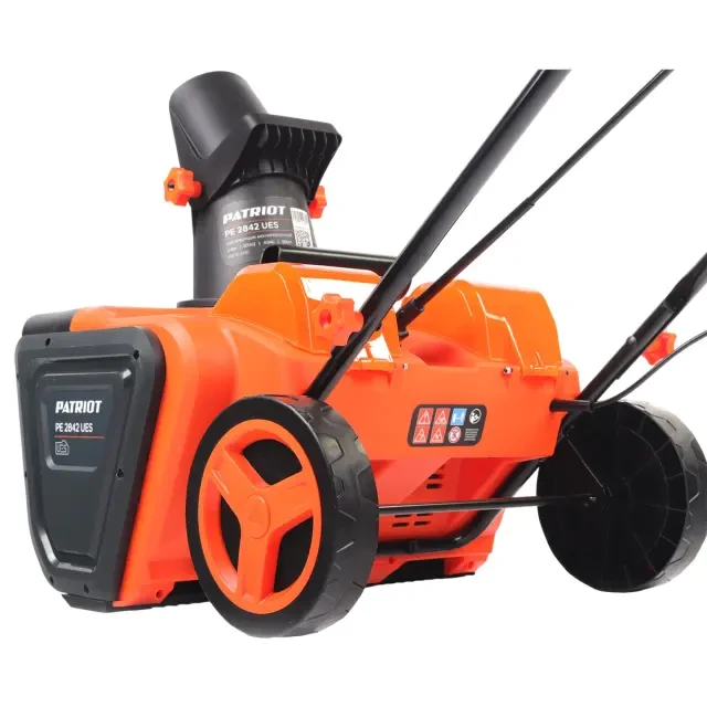 Снегоуборщик аккумуляторный Patriot PE 2842 UES с 2хАКБ 4 Ач + ЗУ двойное