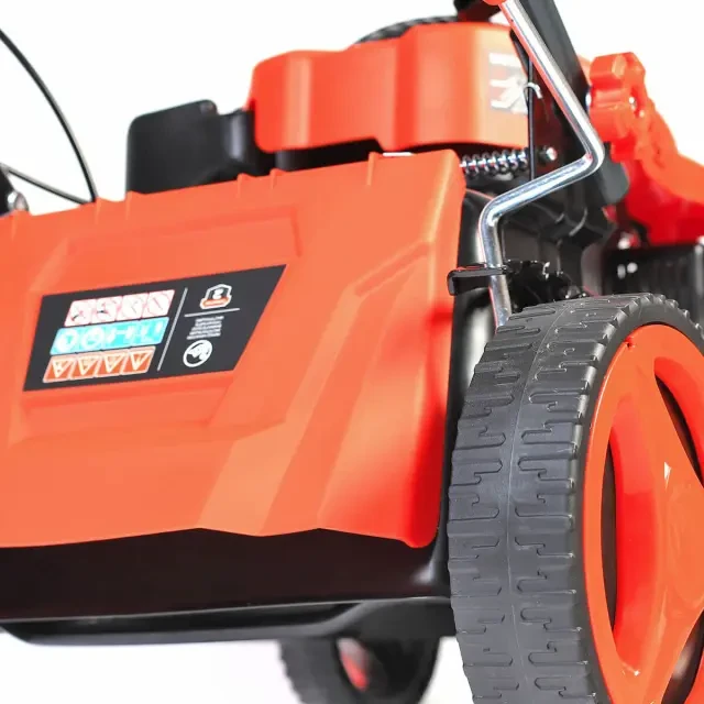 Бензиновая газонокосилка самоходная Patriot PT 42 LS Бензиновая газонокосилка самоходная Patriot PT 42 LS