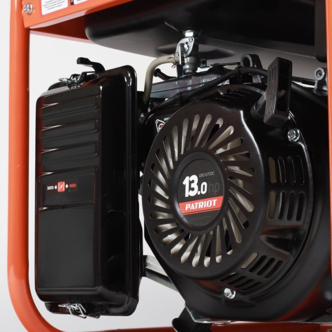 Бензиновый генератор Patriot GRS 6700 C