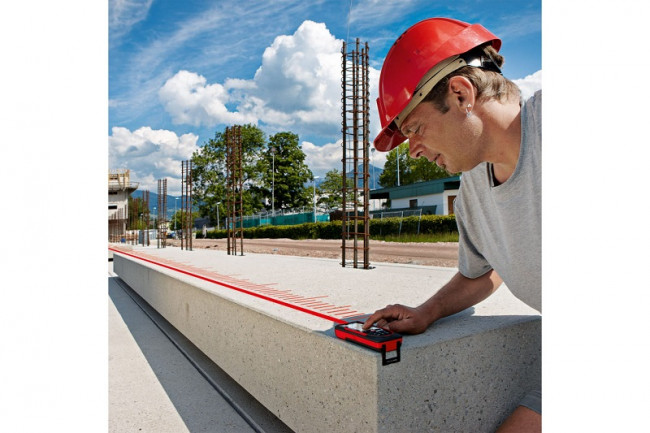 Комплект Leica DISTO D810 touch со штативом и адаптером Комплект Leica DISTO D810 touch со штативом и адаптером