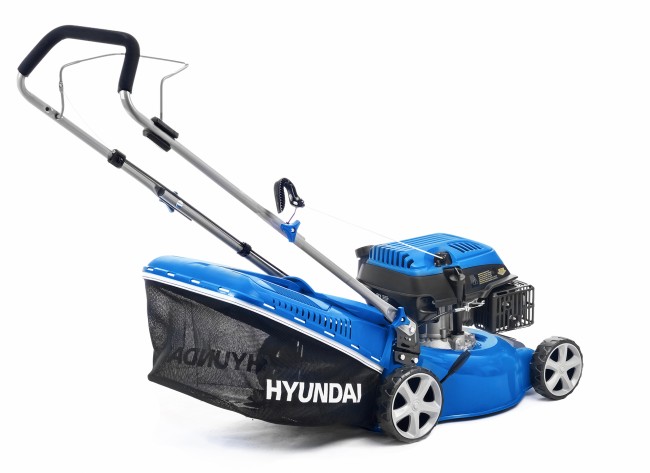 Бензиновая газонокосилка HYUNDAI L 4310 Бензиновая газонокосилка HYUNDAI L 4310